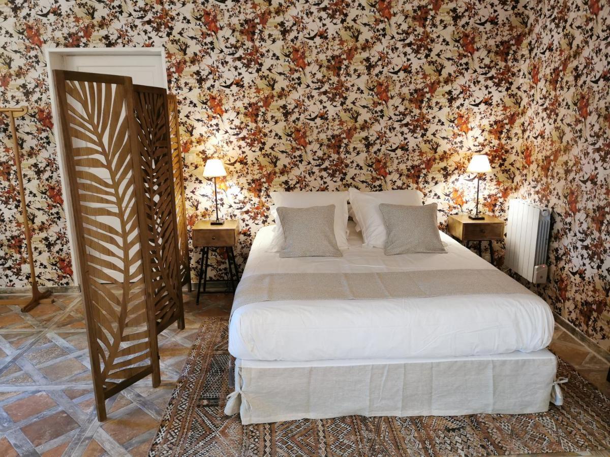 Maison D'Hotes Les Jardins Saint Eloi Le Lonzac Esterno foto